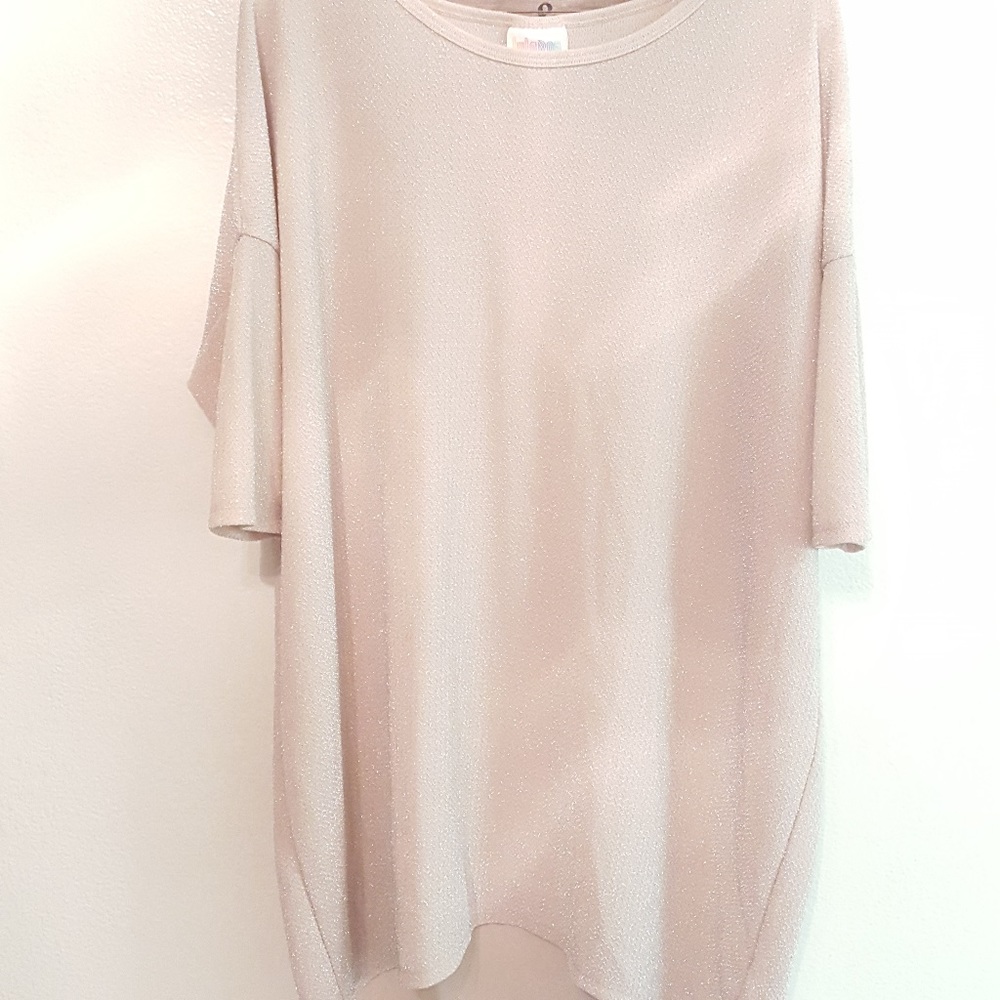 LULAROE | Irma Shimmery Cream High-Low Shirt